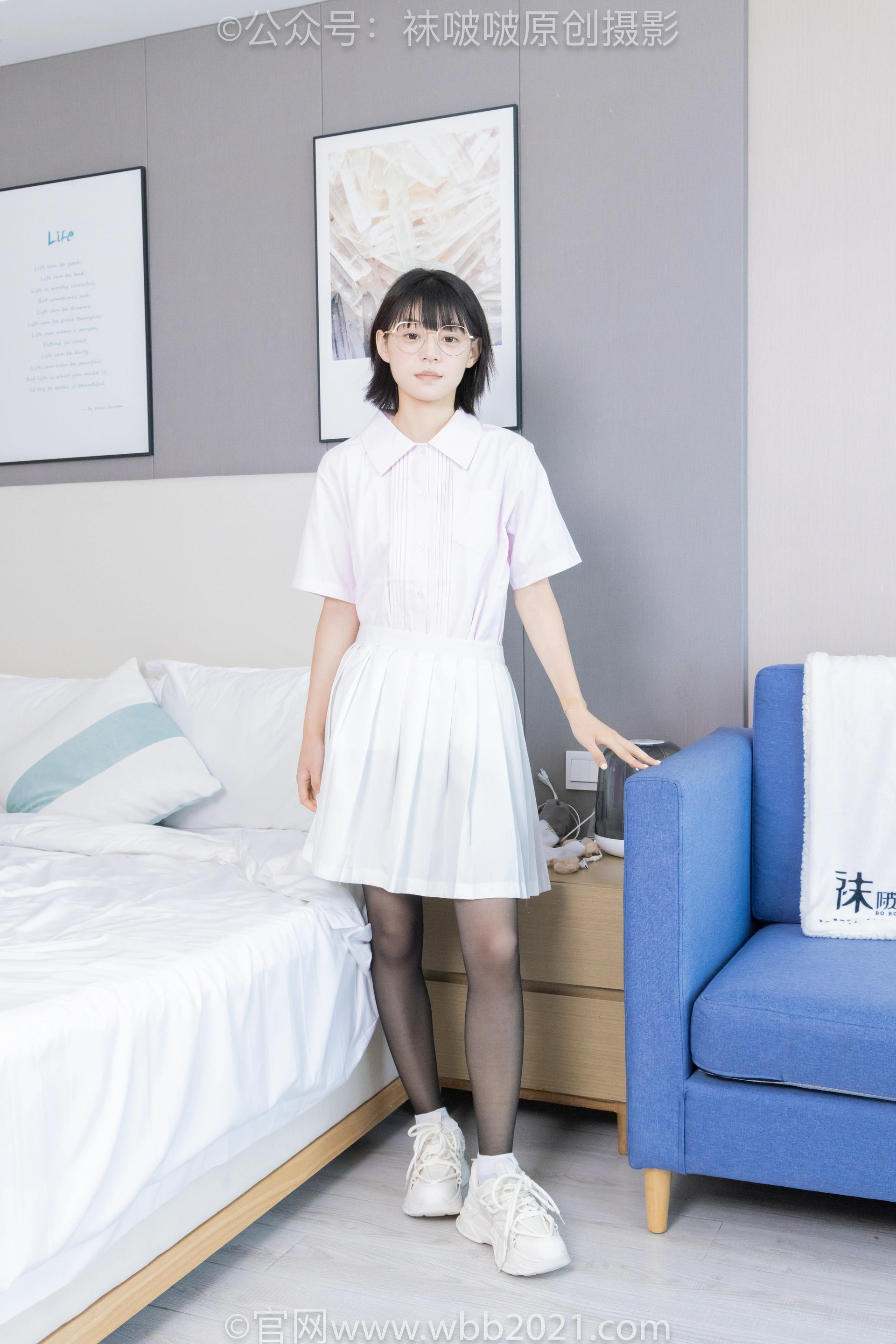 [BoBoSocks袜啵啵] NO.449 糯米-运动鞋、白棉袜、黑丝（花絮版） 1
